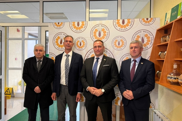 Slika /slike/Priopcenja/uztrhgefd (4).jpg